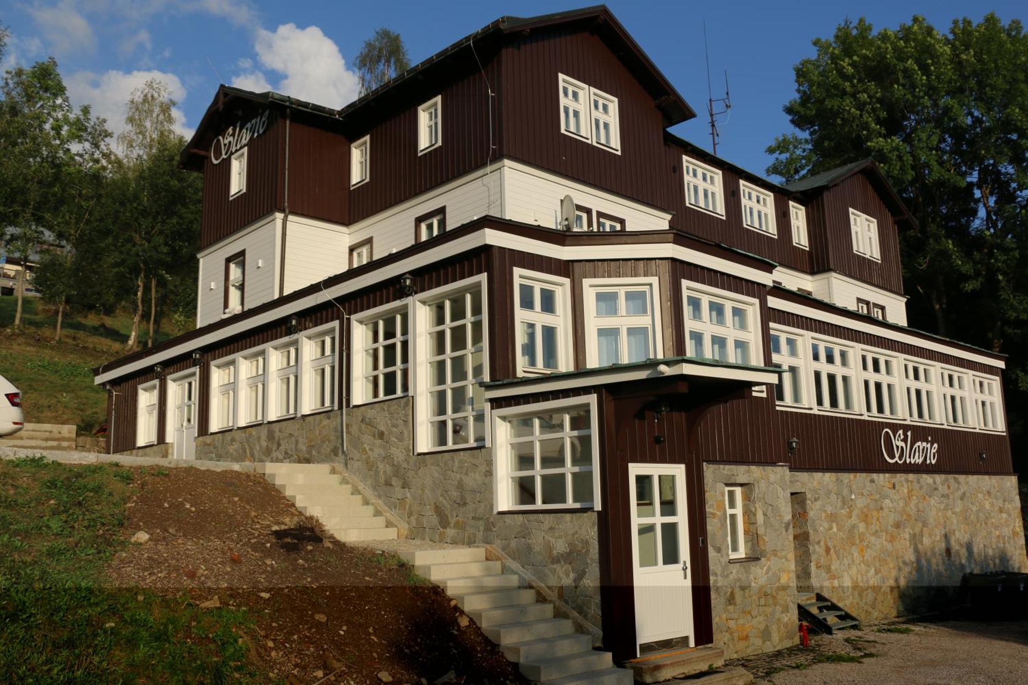 Hotel Slavie Spindleruv Mlyn Exterior photo