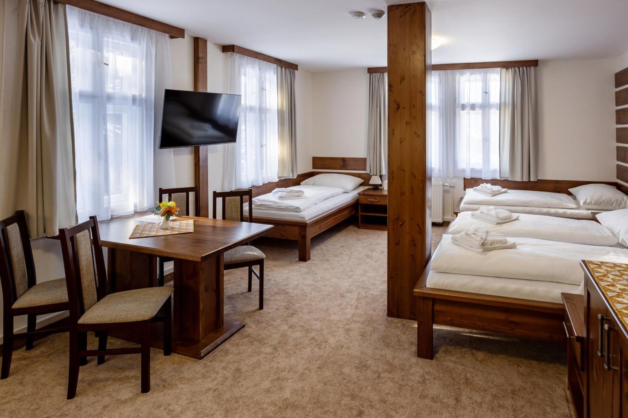 Hotel Slavie Spindleruv Mlyn Exterior photo