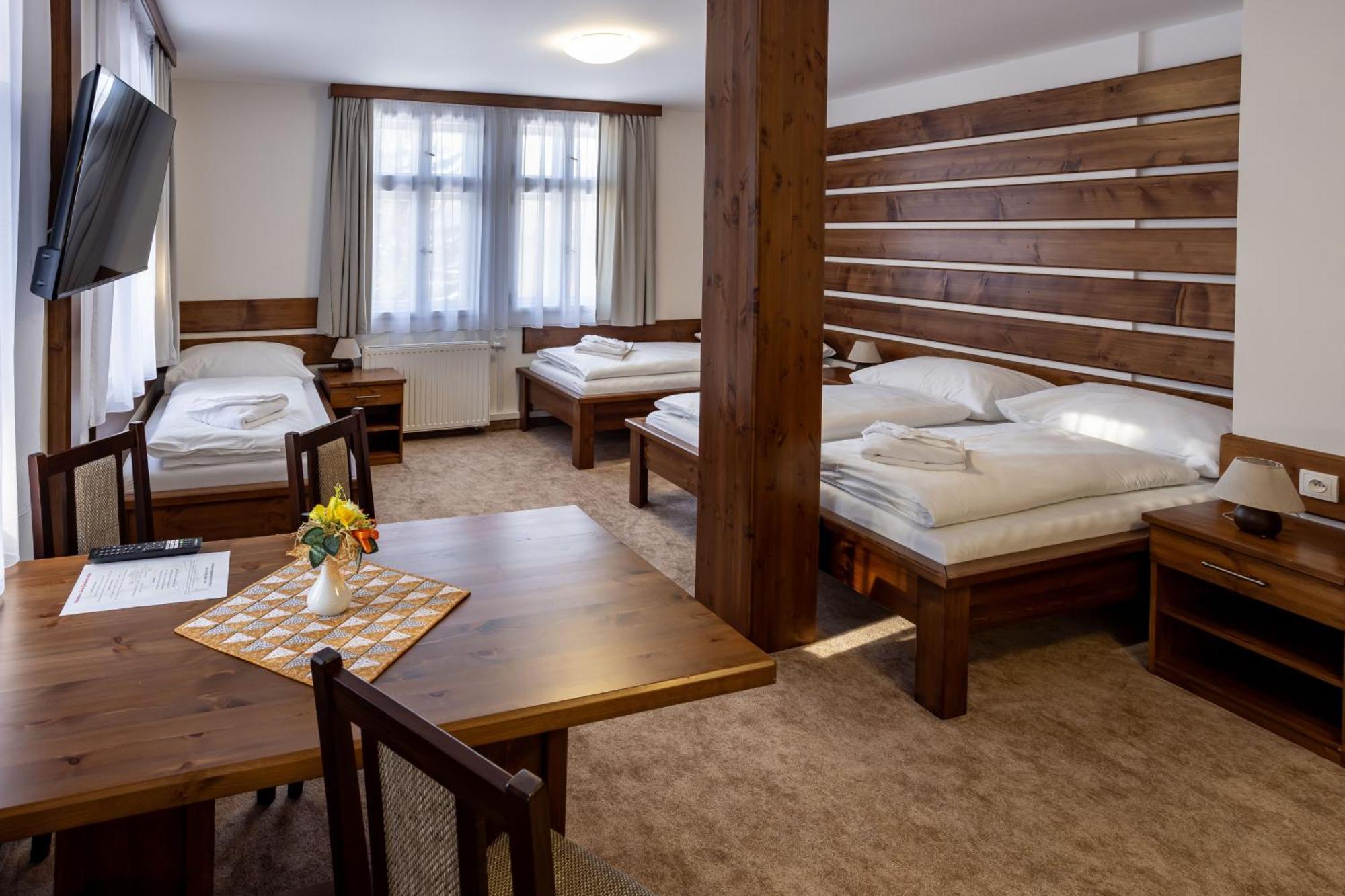 Hotel Slavie Spindleruv Mlyn Exterior photo