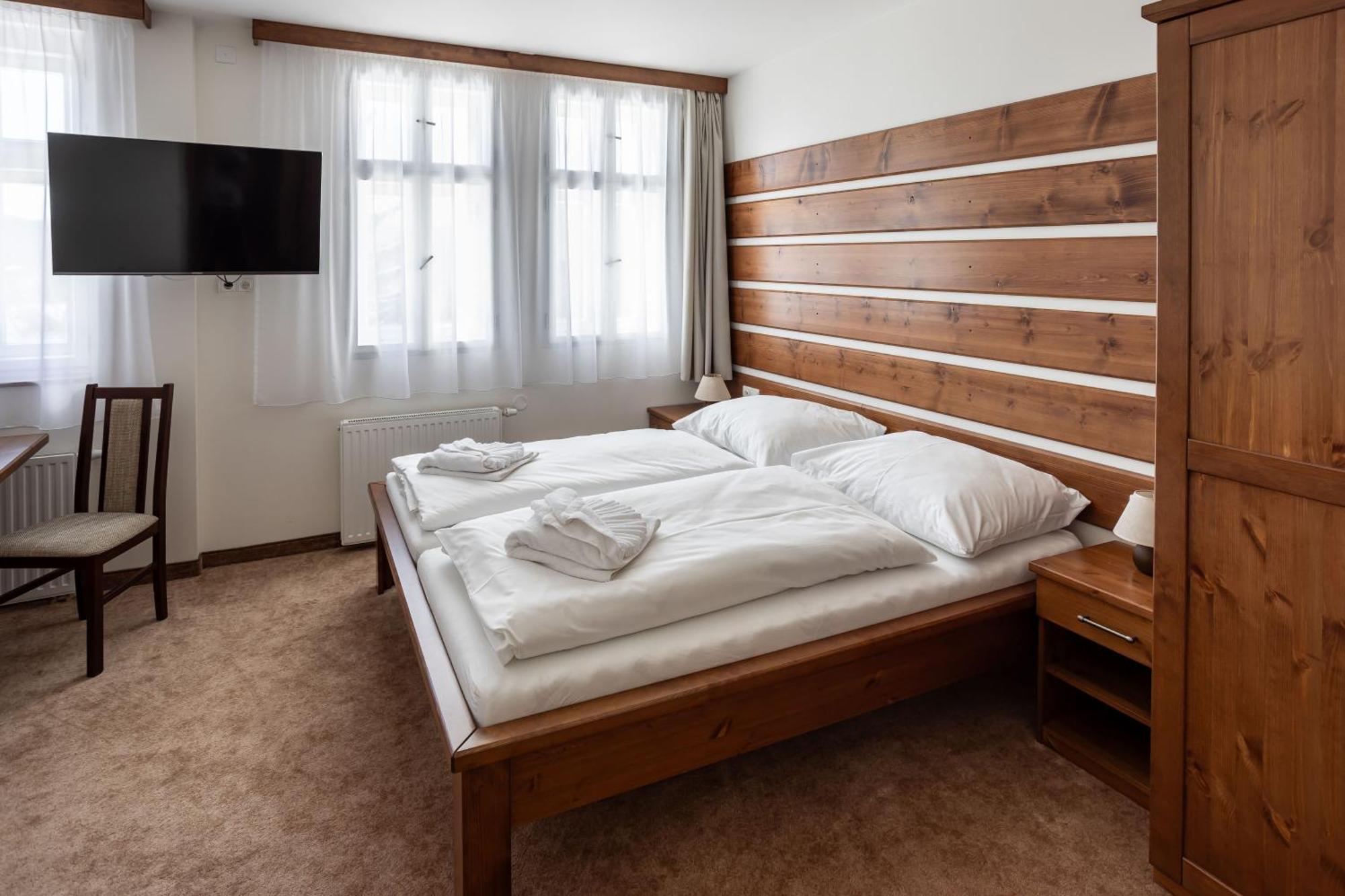 Hotel Slavie Spindleruv Mlyn Exterior photo
