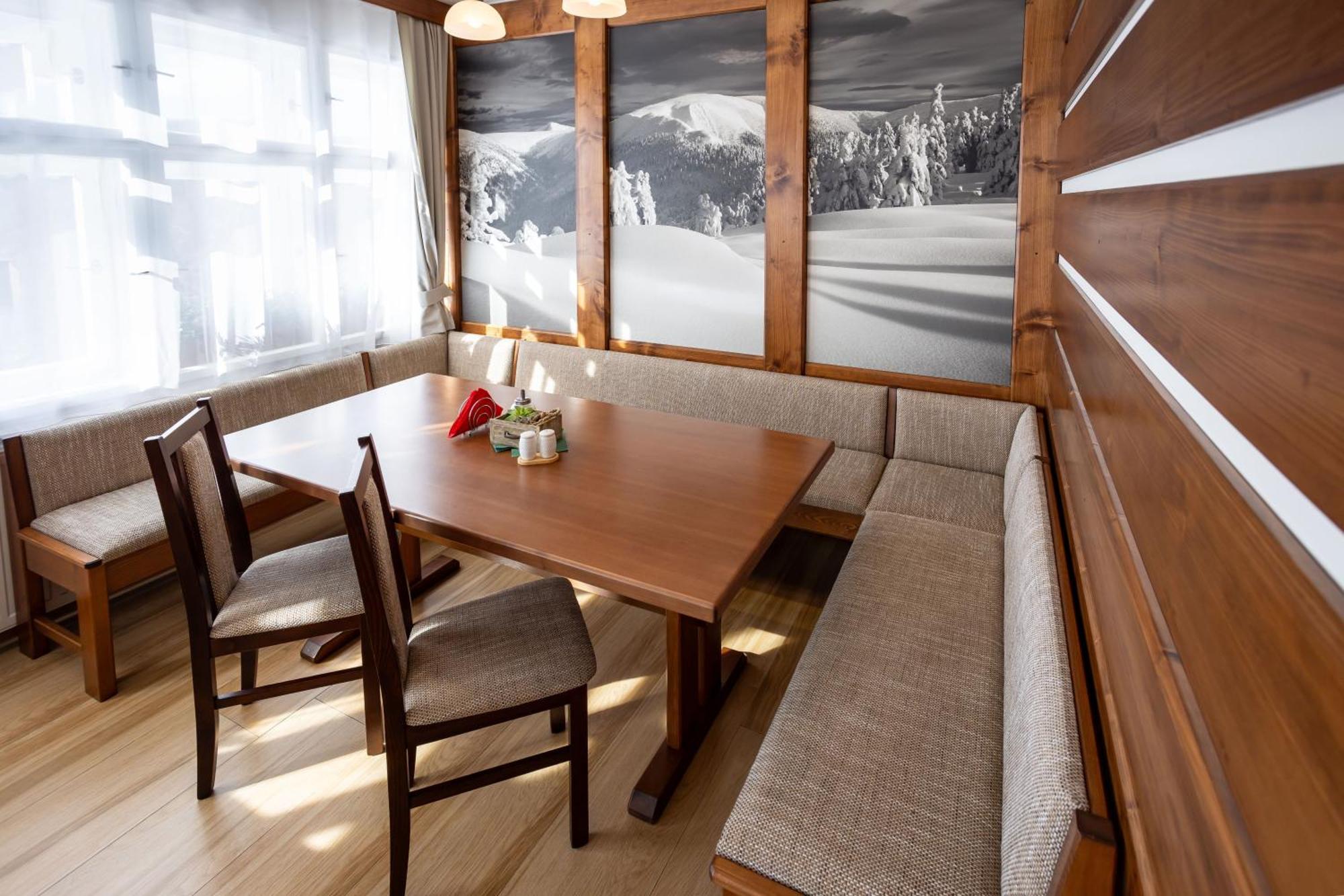 Hotel Slavie Spindleruv Mlyn Exterior photo